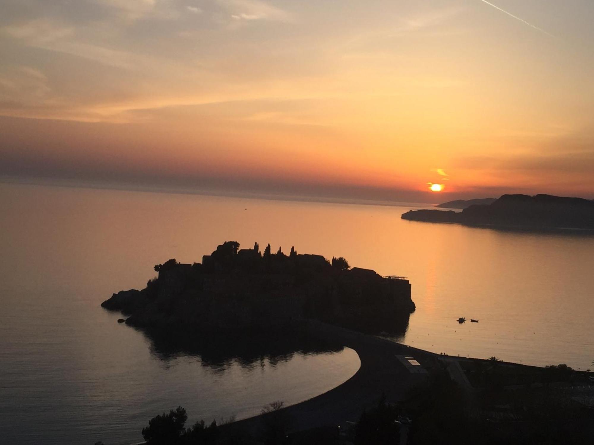 Apartments Marina Sveti Stefan Bagian luar foto