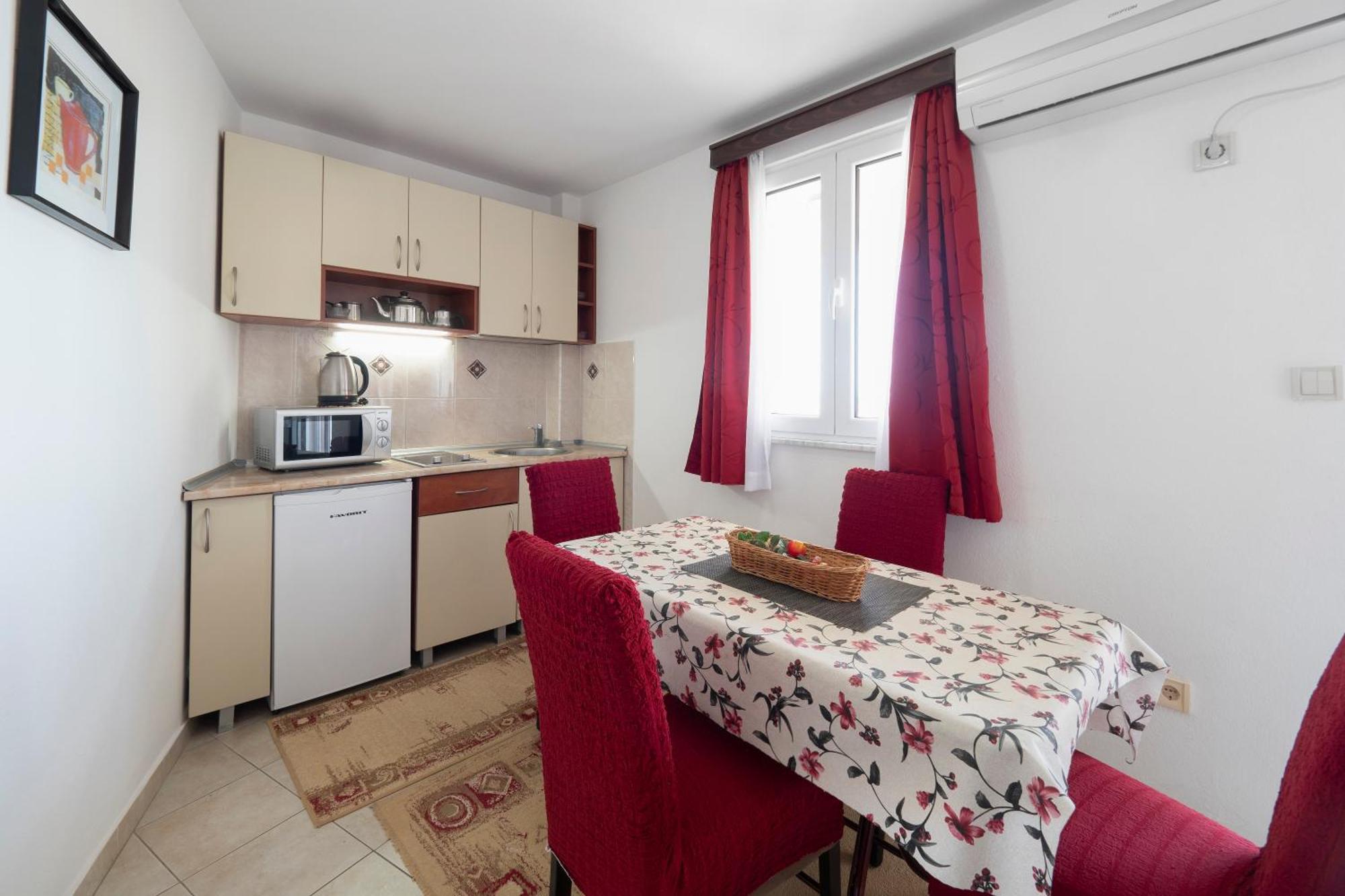 Apartments Marina Sveti Stefan Bagian luar foto