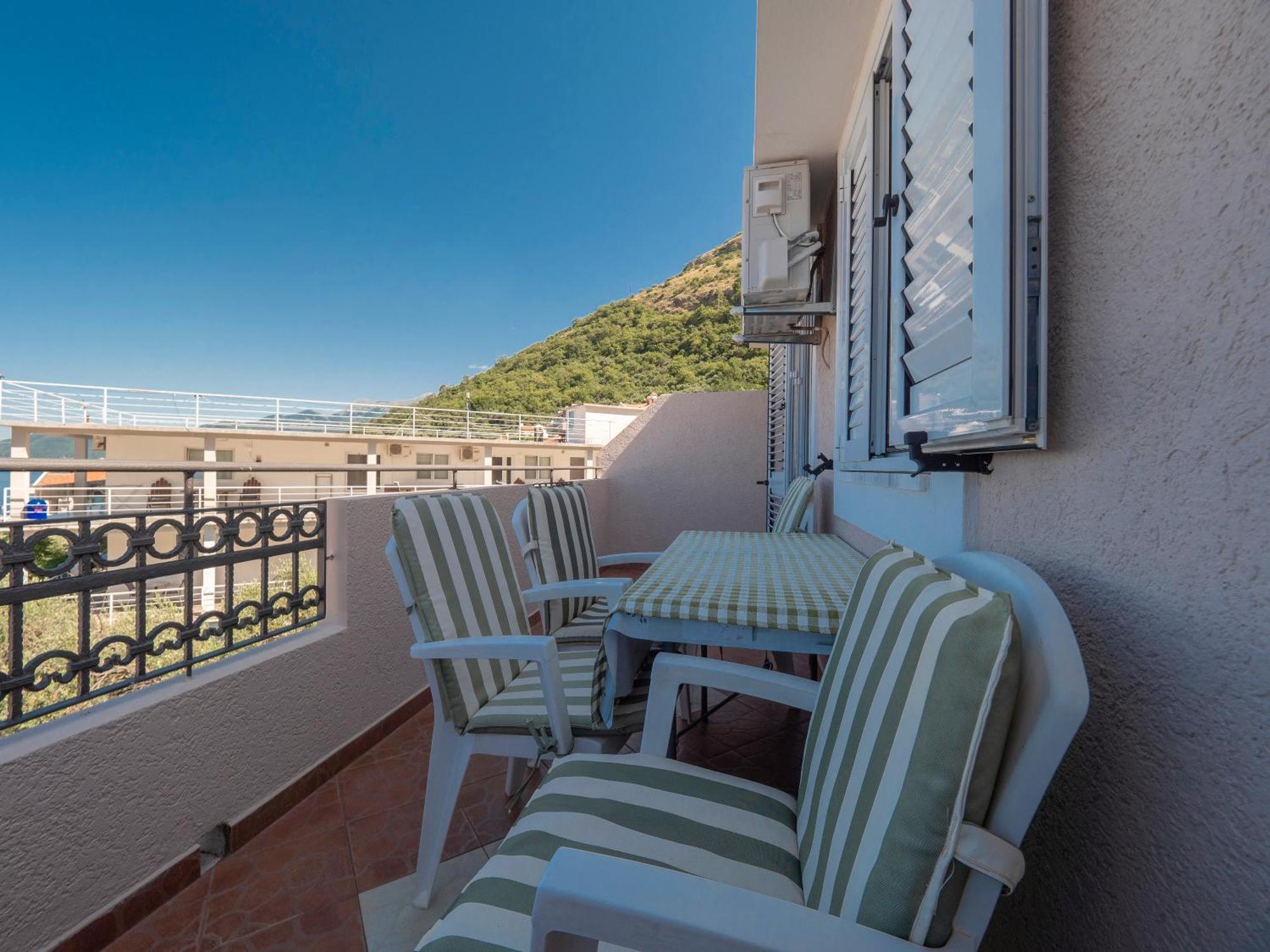 Apartments Marina Sveti Stefan Bagian luar foto