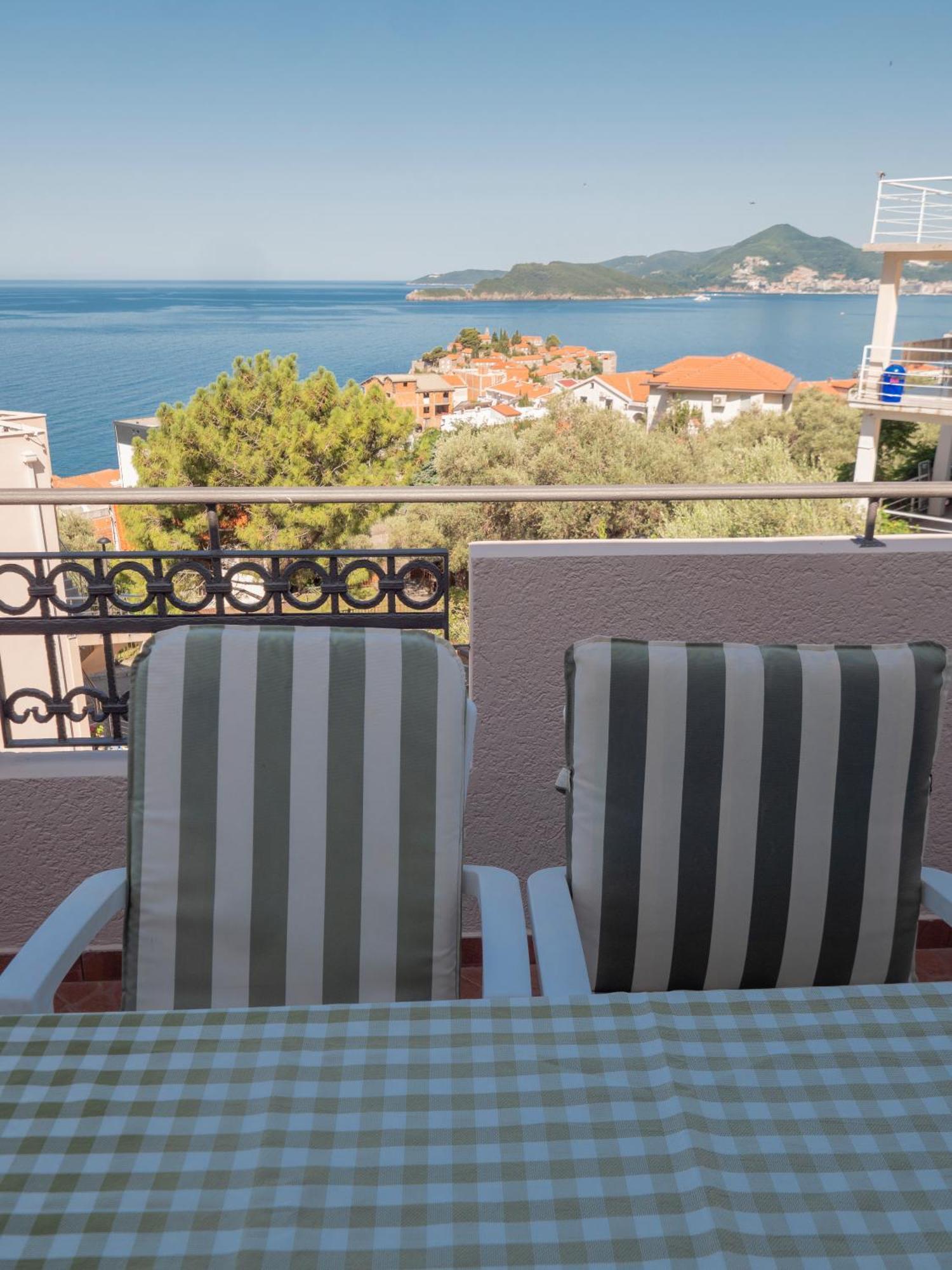 Apartments Marina Sveti Stefan Bagian luar foto